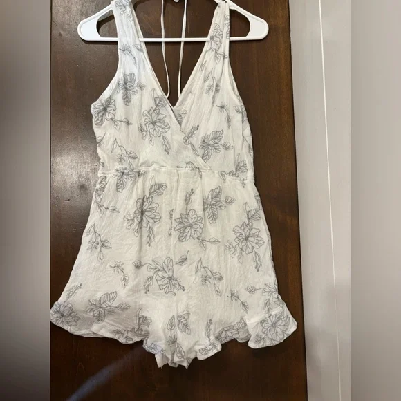 Lush white and gray romper - Picture 3 of 3